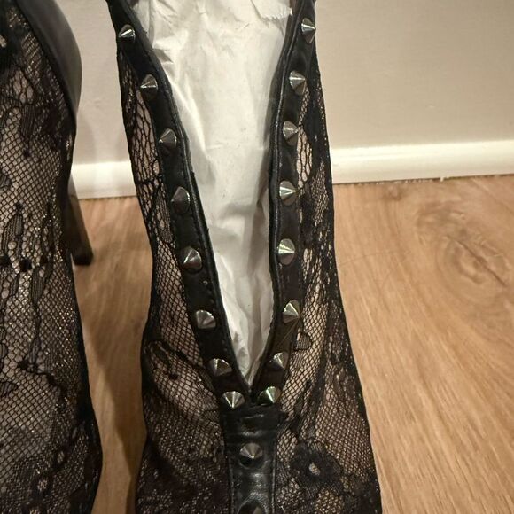 BCBGMaxAzria Elegant Black Lace Stiletto Heels with Studs - Picture 5 of 9